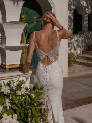 Fit and flare wedding dress Bluelle by Le Papillon