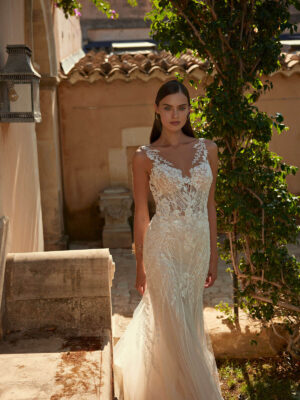 Fit and Flare wedding dress Earth by Le Papillon
