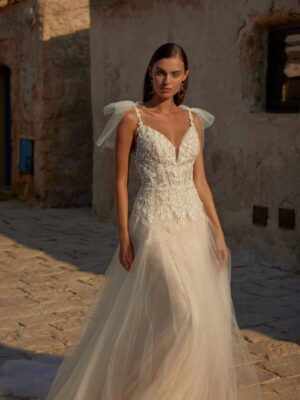 A-line wedding dress Eloise by Modeca