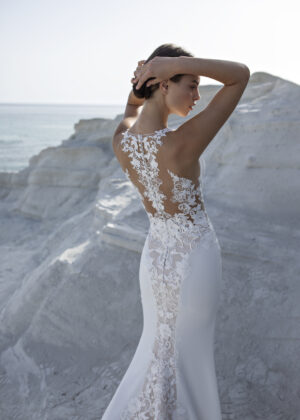 Fit and flare wedding dress Olly by Modeca