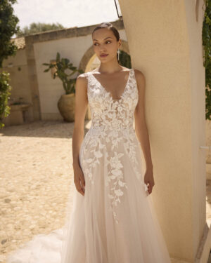 A-line wedding dress Grea by Modeca