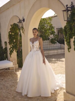 Ballgown Gyda by Modeca