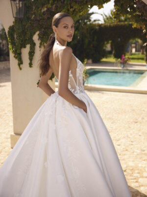 Ballgown Gyda by Modeca