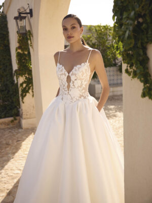 Ballgown Gyda by Modeca