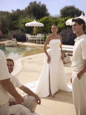 Fit and flare wedding dress Genesis by Modeca