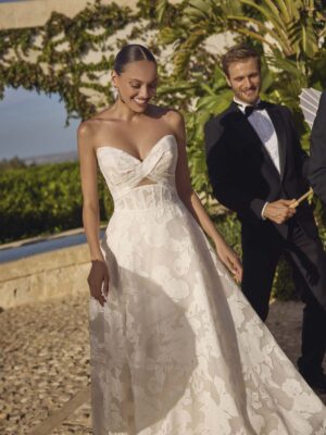 A-line wedding dress Gunilla by Modeca