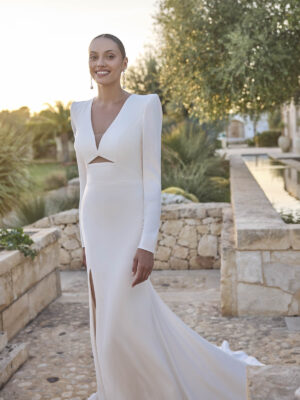 Fit and flare wedding dress Grace by Modeca