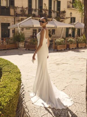 Fit and flare wedding dress Gizem by Modeca