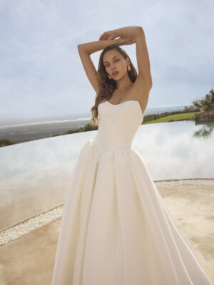 Ballgown Ghada by Modeca