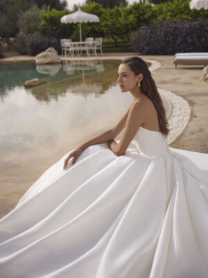 Ballgown Ghada by Modeca
