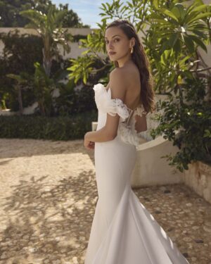 Mermaid wedding dress Guri by Modeca