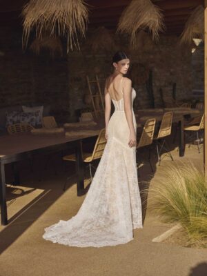 Fit and flare wedding dress Hanne by Le Papillon