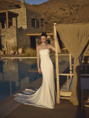 Fit and flare wedding dress Harva by Le Papillon