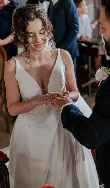 Modeca bride Maria in her wedding dress Dottie by Modeca