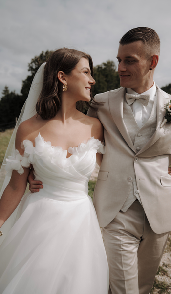 Modeca bride Theresa in her Dempsey wedding dress