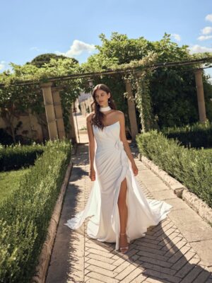 Mila Wedding Dress - Magical Collection by Modeca