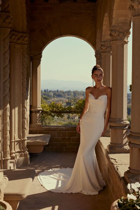 Fit and Flare wedding dress Declan by Modeca
