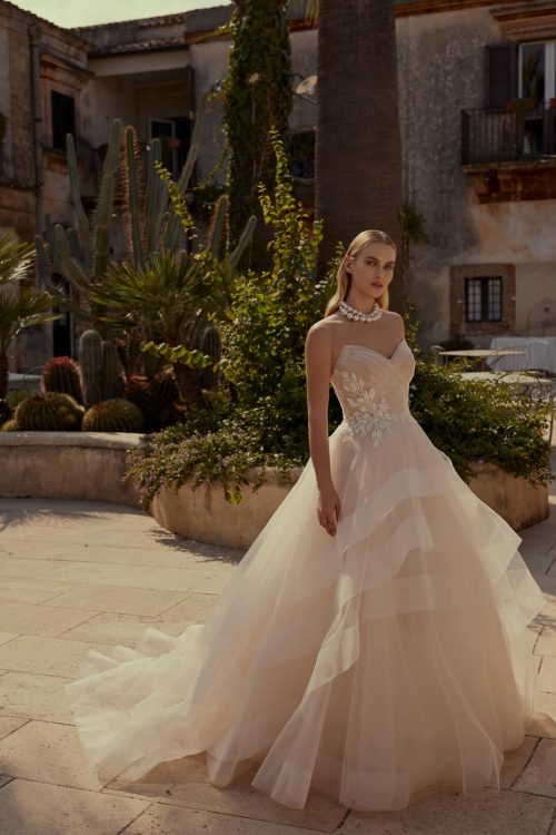 Ballgown Freddie by Modeca