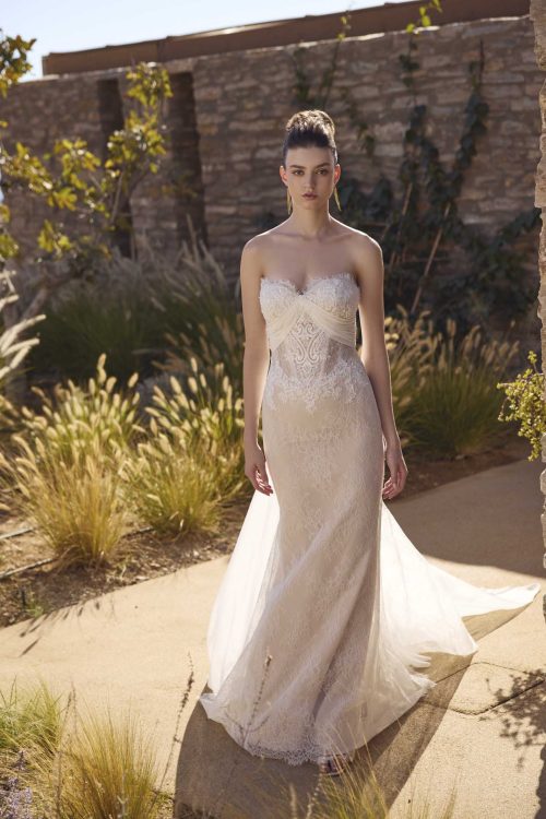 Fit and flare wedding dress Harlyn by Le Papillon