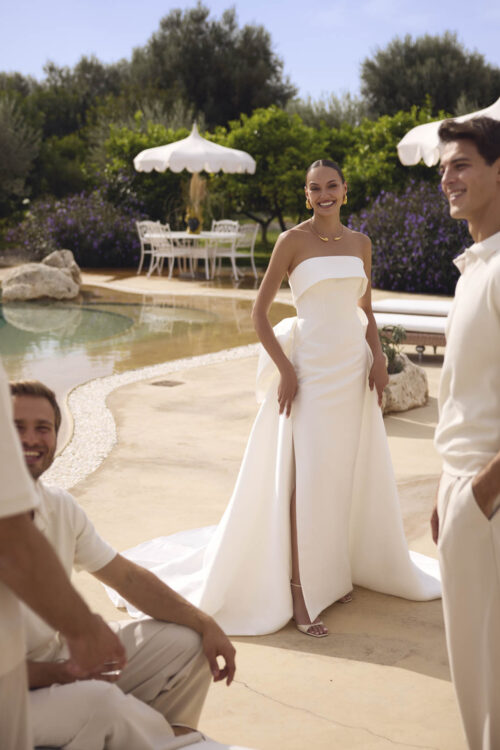 Fit and flare wedding dress Genesis by Modeca