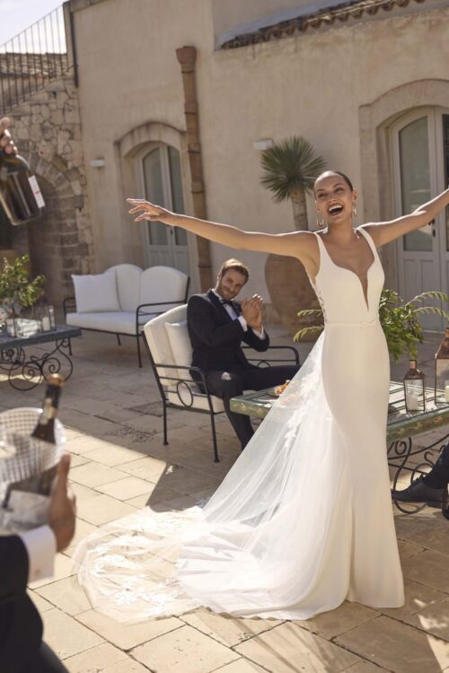 Fit and flare wedding dress Geerda by Modeca