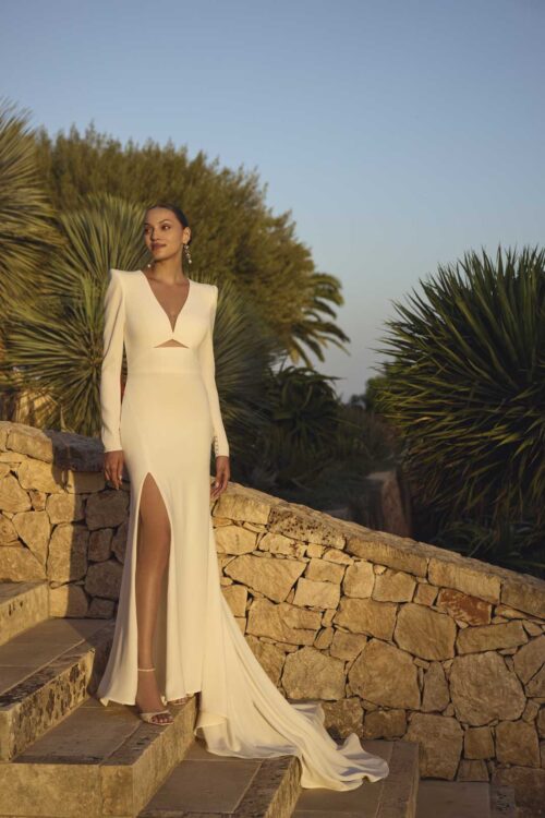 Fit and flare wedding dress Grace by Modeca