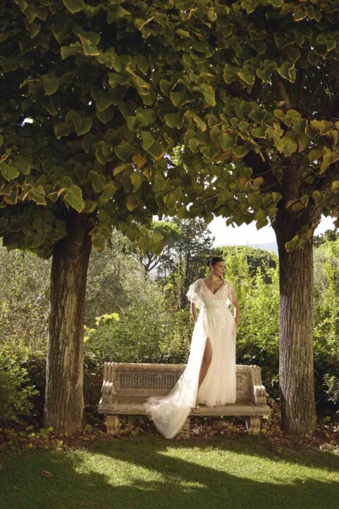 Plus size A-line wedding dress Jewel by Modeca Curves